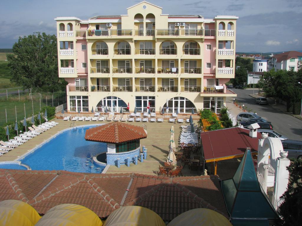 Stefanov 2 Hotel ロゼネッツ エクステリア 写真